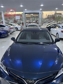 تۆیۆتا کامری